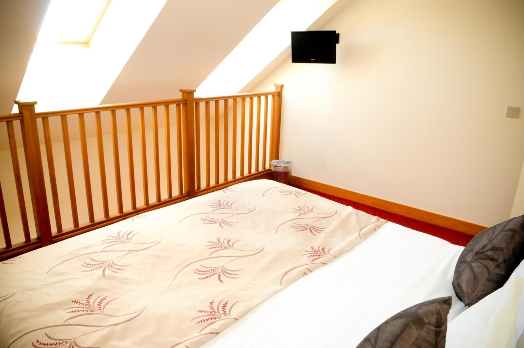 Woodland Bay Hotel 格文 客房 照片